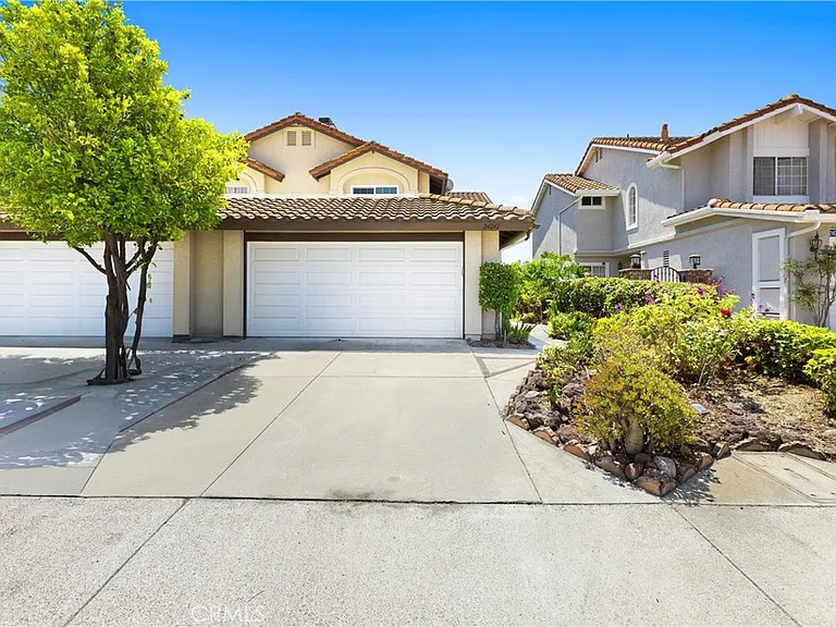 24242 Briones Dr — Photo 1