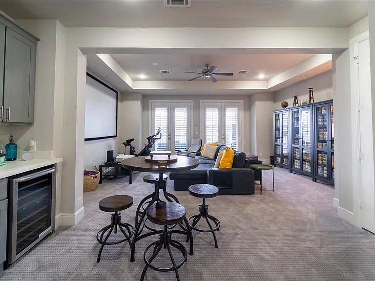 4008 Barnes St — Photo 32