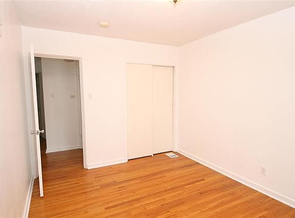5th image of 10951 Brookings Dr