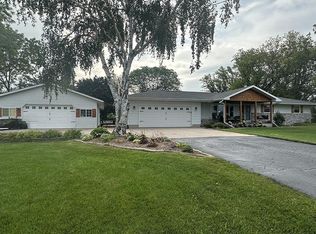 5932 Portage Rd, Deforest, WI 53532
