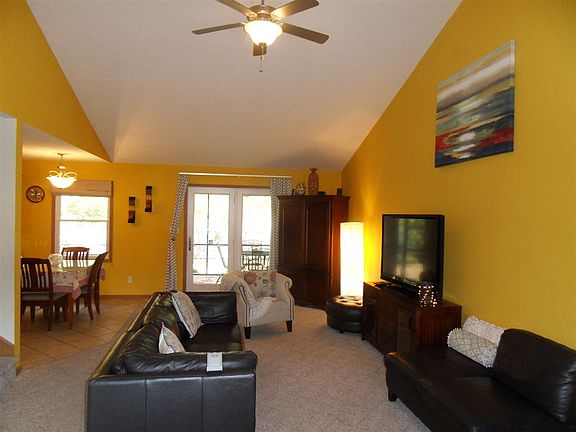 5th image of 3938 Madeline Dr