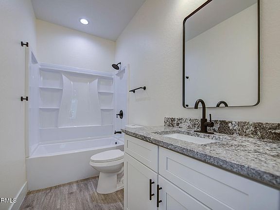 5th image of 212 2ND Avenue E