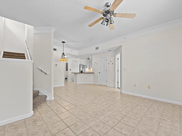 245 Murcia Dr #201 — Photo 15