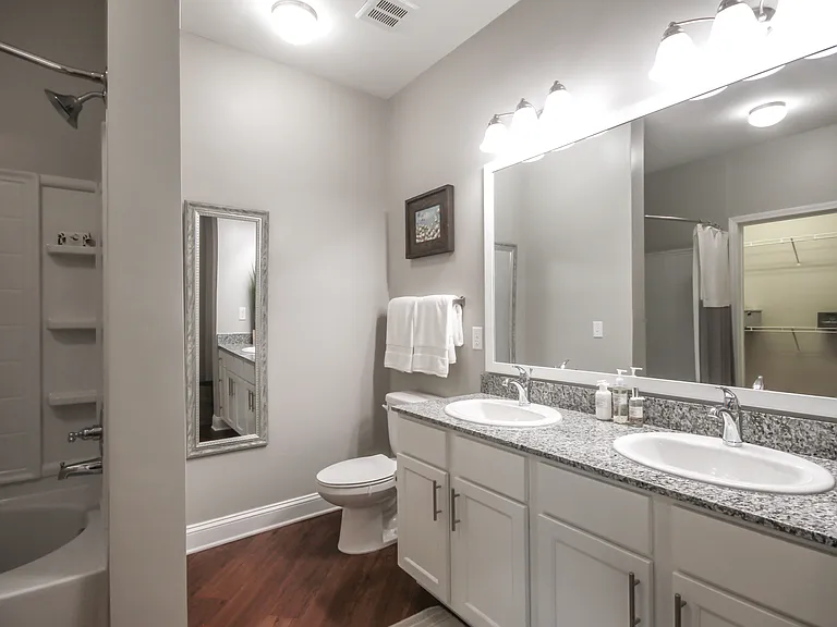 Sweetwater Apartments — Photo 21