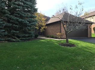 7763 Arquilla Dr, Palos Heights, IL 60463