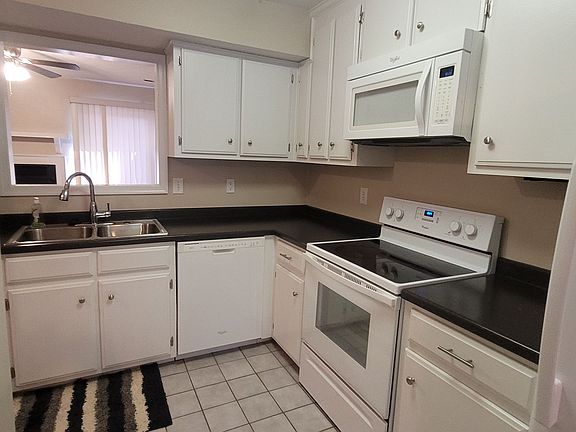 3rd image of 107 Tidal Dr