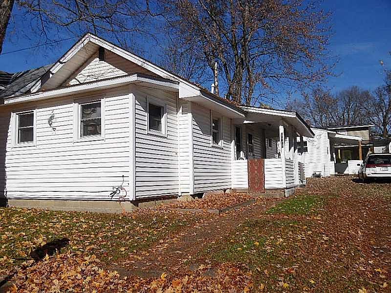 1st image of 11886 Lakeview Dr