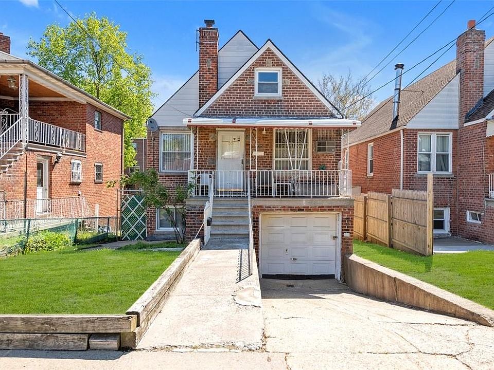 1st image of 2552 Young Avenue