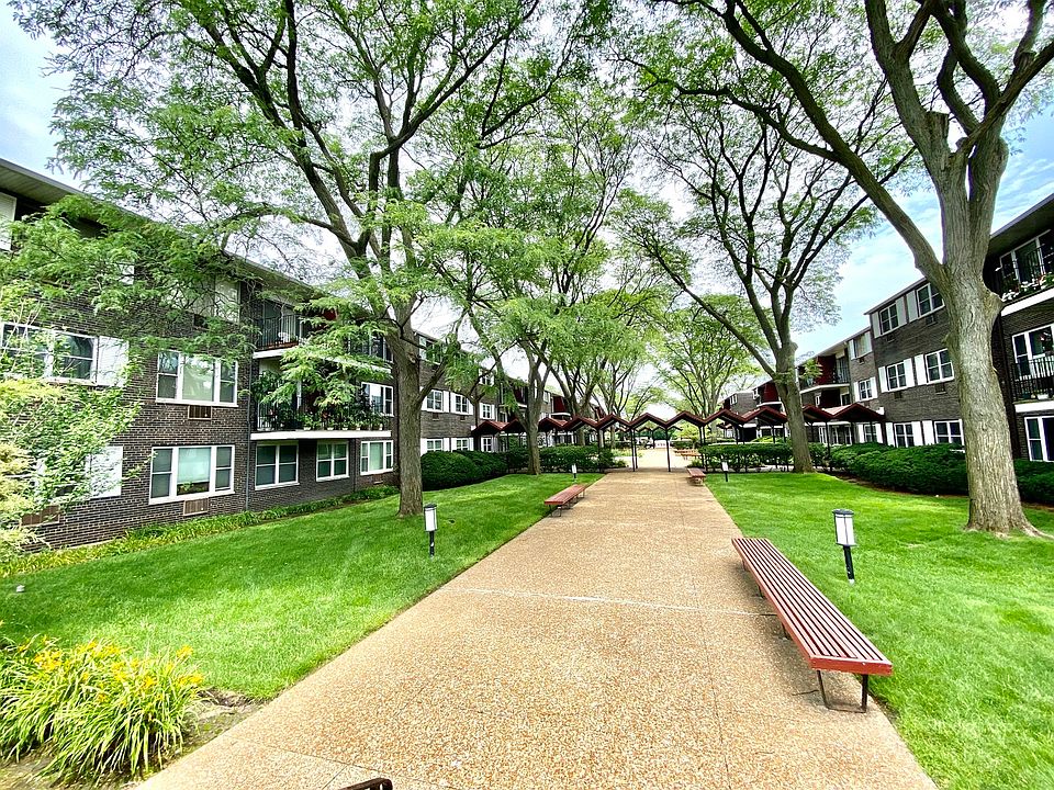 1st image of 8712 N Skokie Blvd #3KN