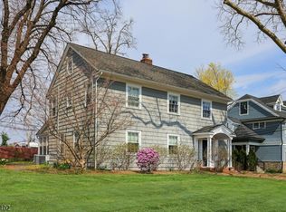 32 Hamilton Rd, Morristown, NJ 07960