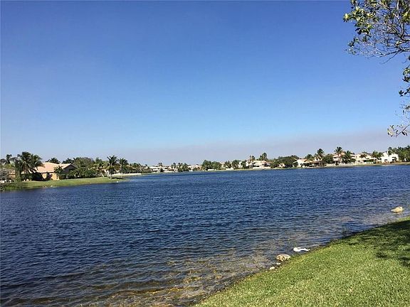 5th image of 4806 NW 117th Avenue