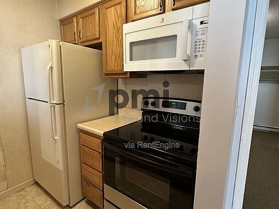 2nd image of 1308 Arthur Ave Unit 2