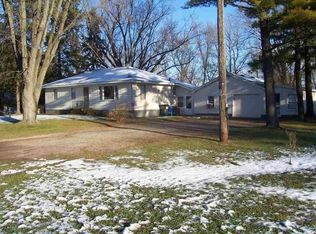 822 Wauona Trl, Portage, WI 53901