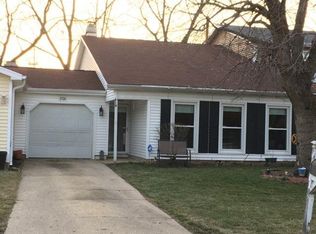 2126 Almond Ln, Glendale Heights, IL 60139
