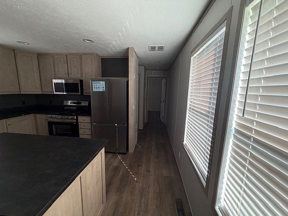 3rd image of 23432 Winifred Ave #29
