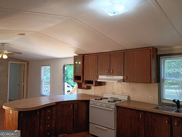3031 S Highway 29 — Photo 4