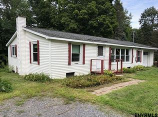 116 Old Post Rd, Malta, NY 12020