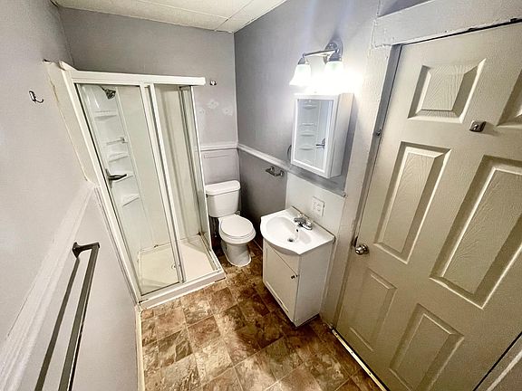 4th image of 1520 Liberty St APT 4