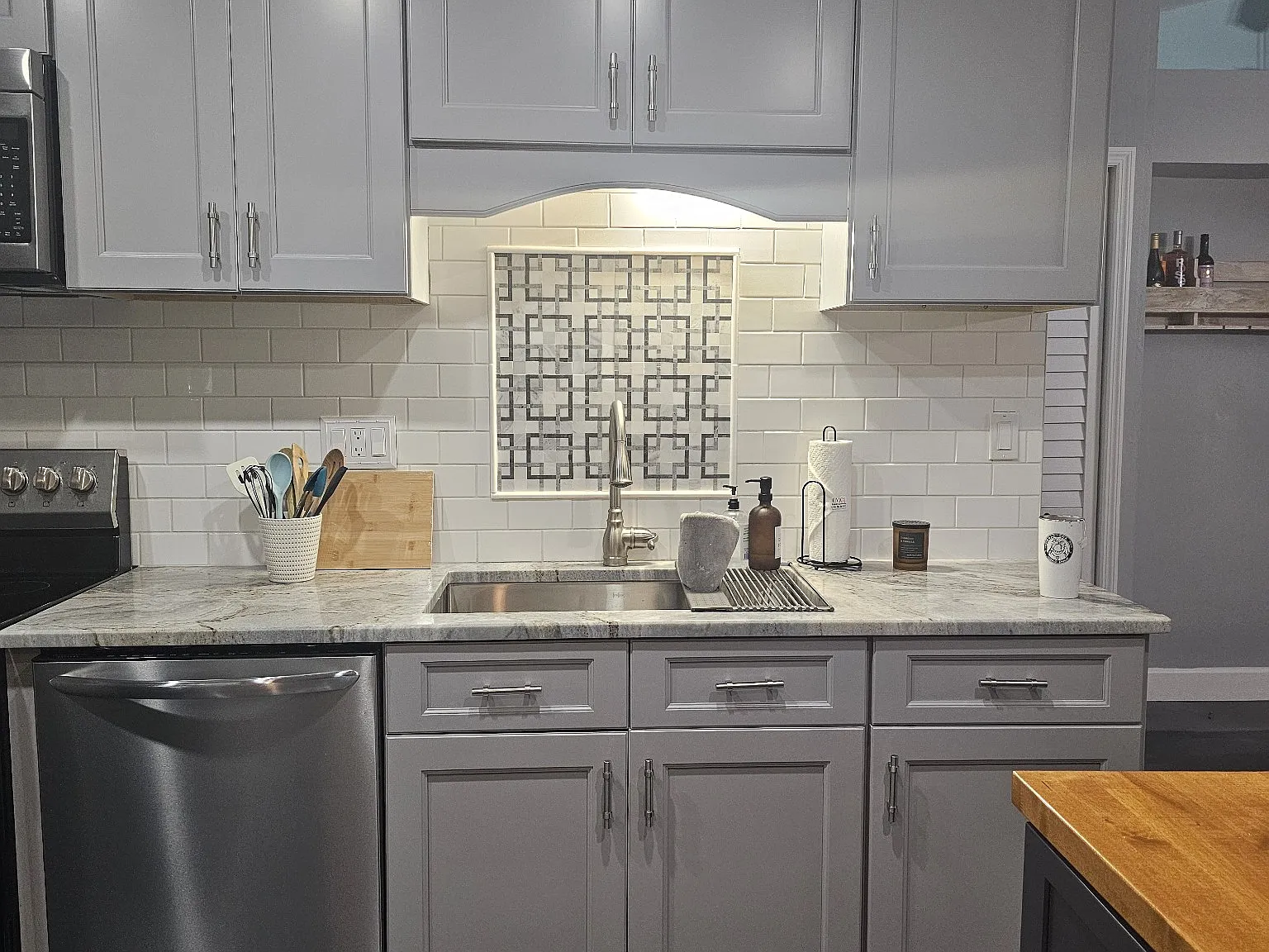 3 bed, 1911 sqft, $2,700 — Photo 3