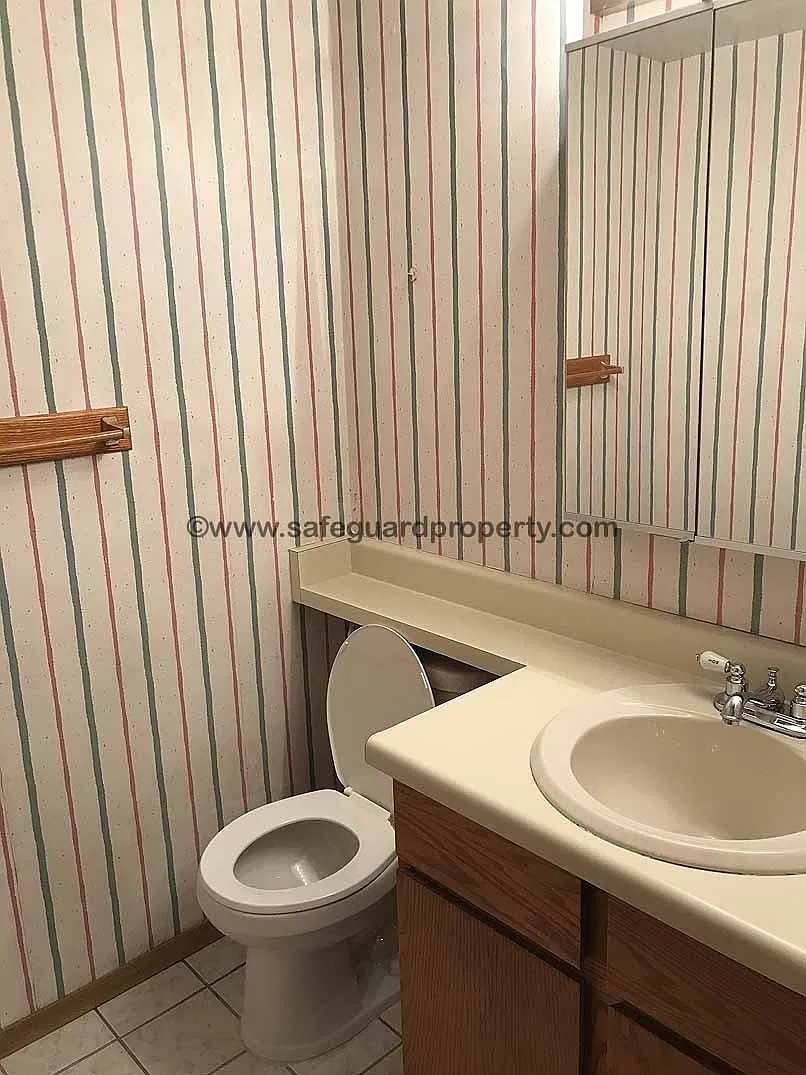 Charming 2 Bedroom Townhome in Taylorsville — Photo 4