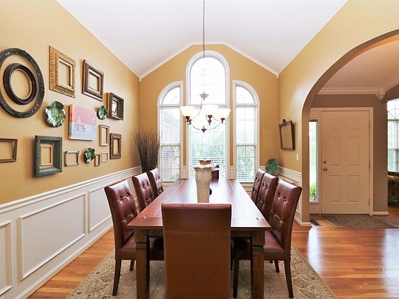 3rd image of 753 Wyndham Hills Dr