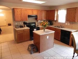 5th image of 10806 Sierra Ridge Dr