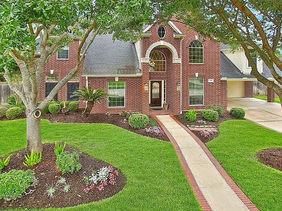 Carefully and thoroughly maintained, the home is ready for you. You will love the mature trees in the neighborhood as well as walking access to hiking/walking and biking trails. There is a park nearby for the little ones!