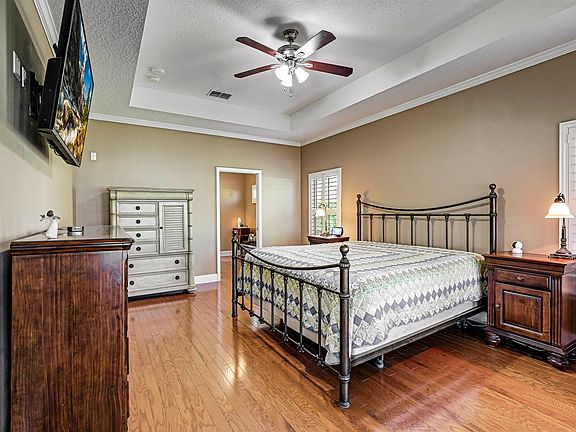 5th image of 3104 Canoe Ct