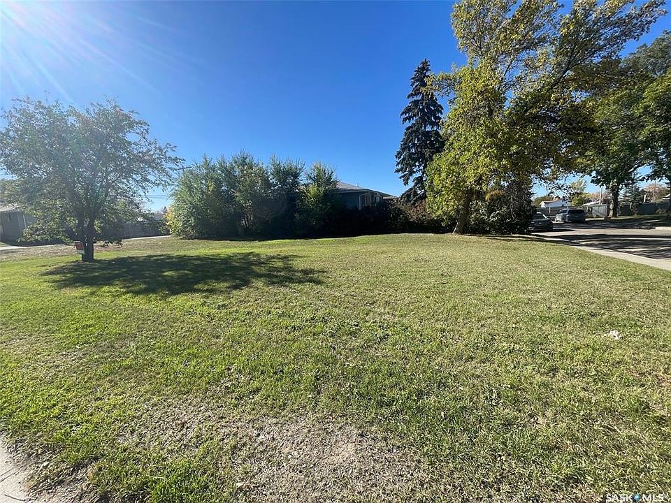 2nd image of 4307 8th AVENUE
