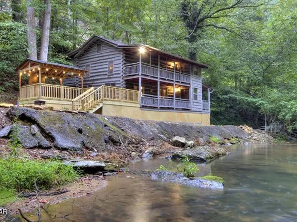 2181 Wears Valley Rd, Sevierville, TN 37862