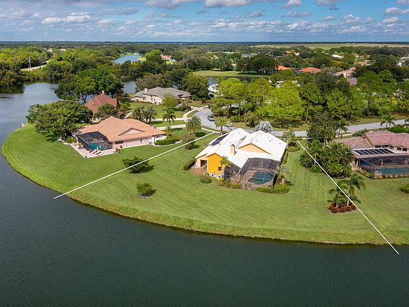 3rd image of 8413 Turnberry Cir