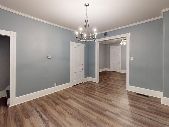 4th image of 104-106 E Main St