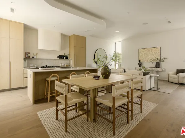1125 Sanborn Ave, Los Angeles, CA 90029