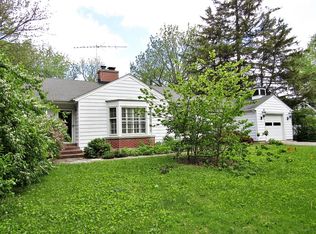 32W050 Army Trail Rd, Wayne, IL 60184