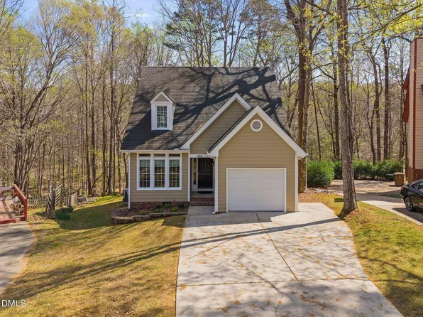 106 Eagle Swoop Ct, Cary, NC 27513