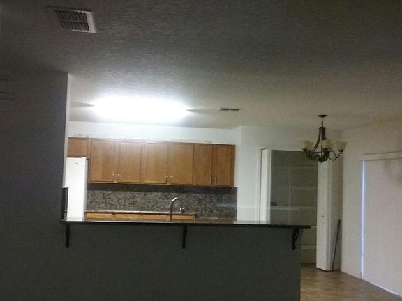 2nd image of 621 Flower Fields Ln