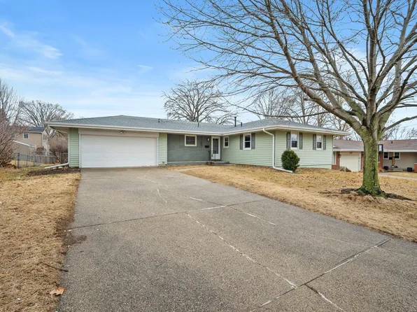 925 30th St, West Des Moines, IA 50265