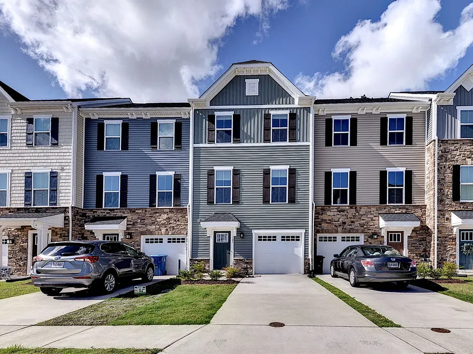 105 Big Woods Dr