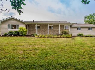 102 Dinosaur Dr, Berger, MO 63014