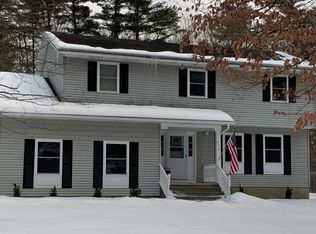 452 Robert Dr, Ballston Spa, NY 12020