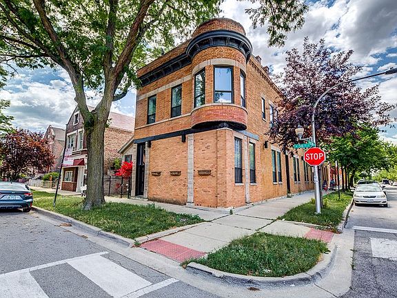 2nd image of 3805 S Paulina St APT 2A