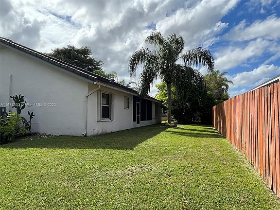 5th image of 6421 NW 52nd Ct