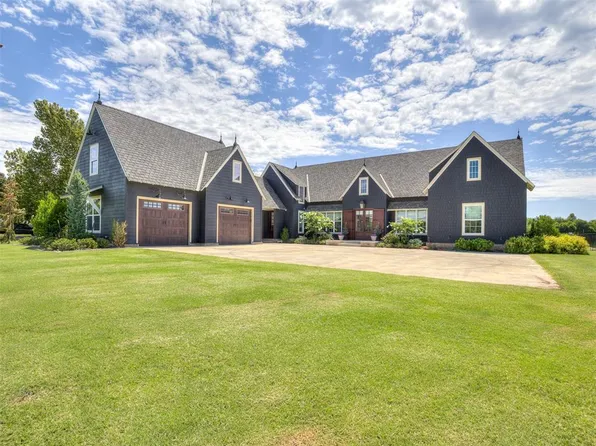 900 E Elm St, El Reno, OK 73036