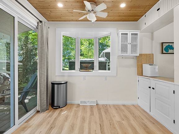 5th image of 959 Beechwood Dr