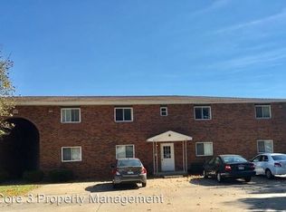 516 W Herndon St APT 8, Springfield, IL 62702