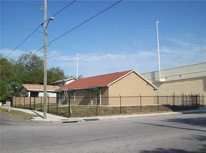 1st image of 1705 W La Salle St