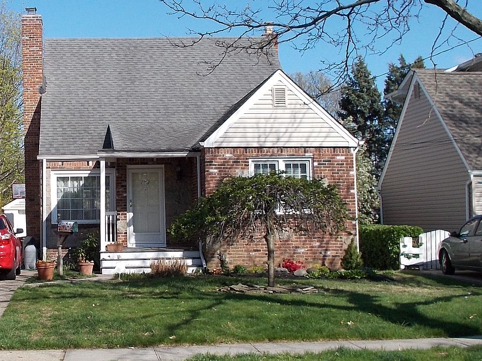 1st image of 173 Beech St
