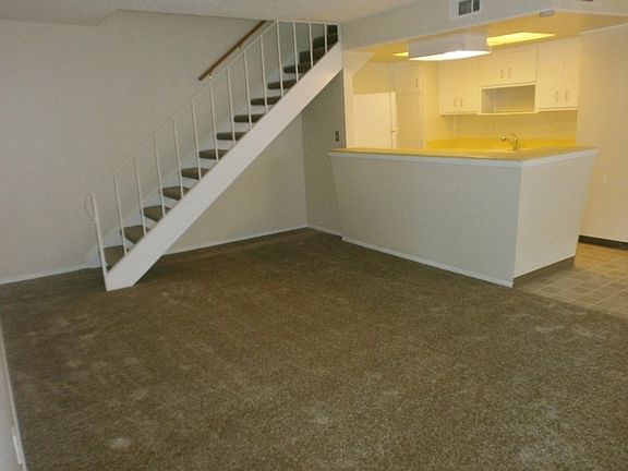 2nd image of 770 Carro Dr APT 2