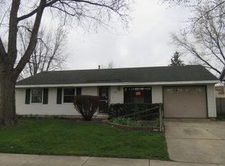 1106 Meadow Ln, Streamwood, IL 60107