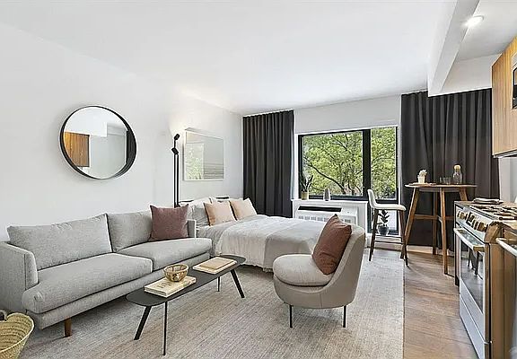 3rd image of 325 Lafayette Ave APT 4S